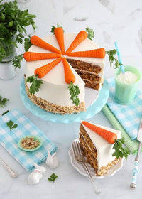 Carrot Cake Candle | Spiced Walnut & Buttercream